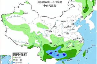 ?皮！白曼巴现场解说 威少在其身后频频“捣乱”